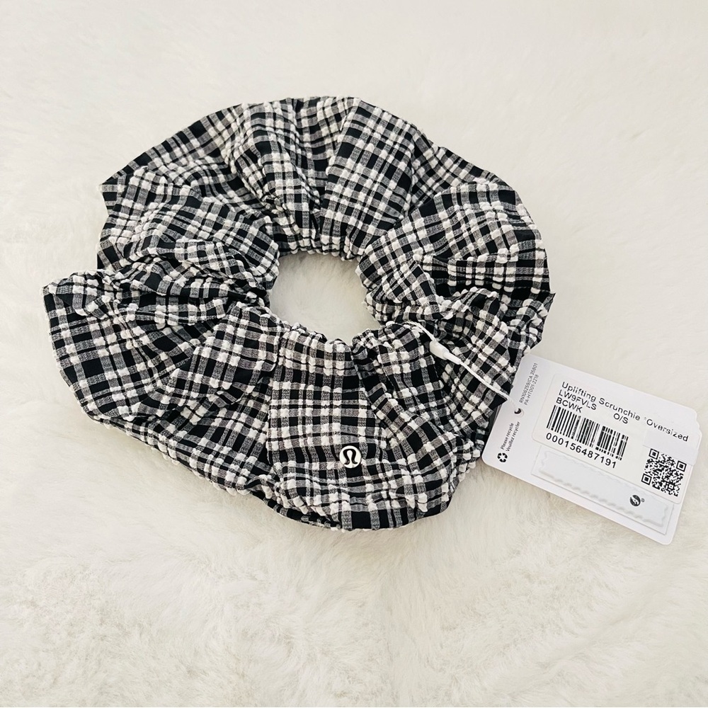 Lululemon Athletica Black and White Checkered Scrunchie - Picture 2 of 4
